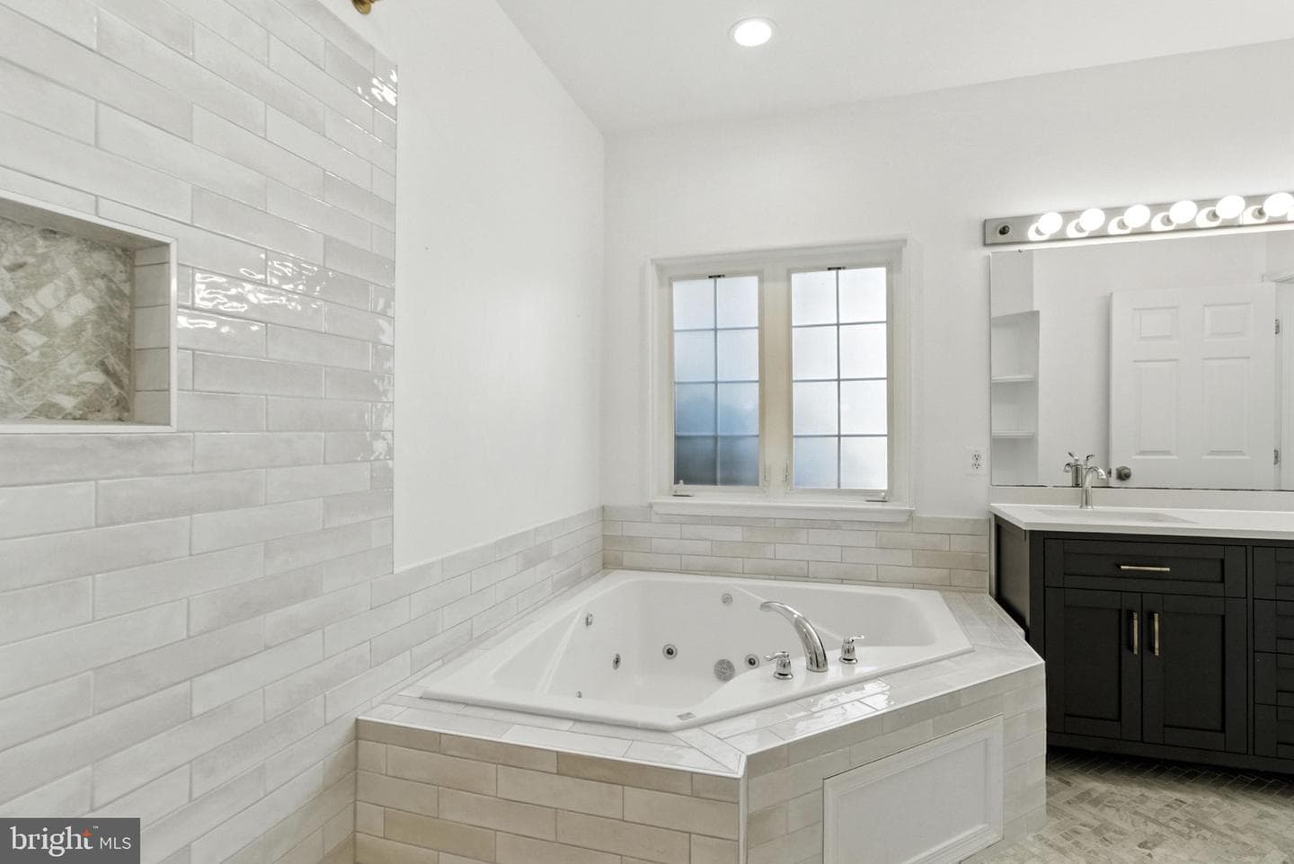 6107 Wood Pointe Drive photo 25
