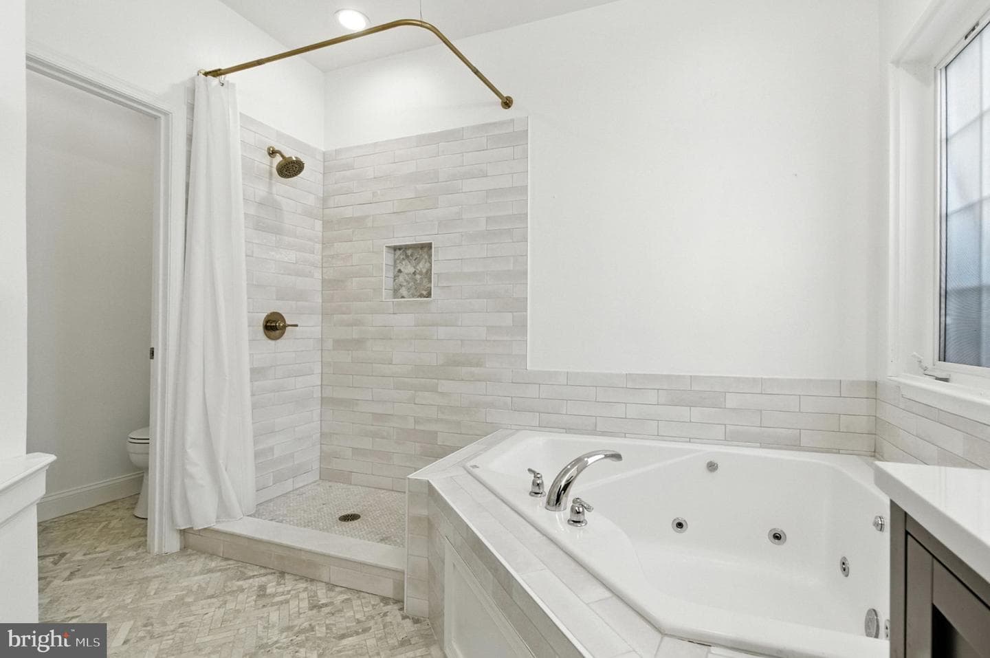 6107 Wood Pointe Drive photo 26