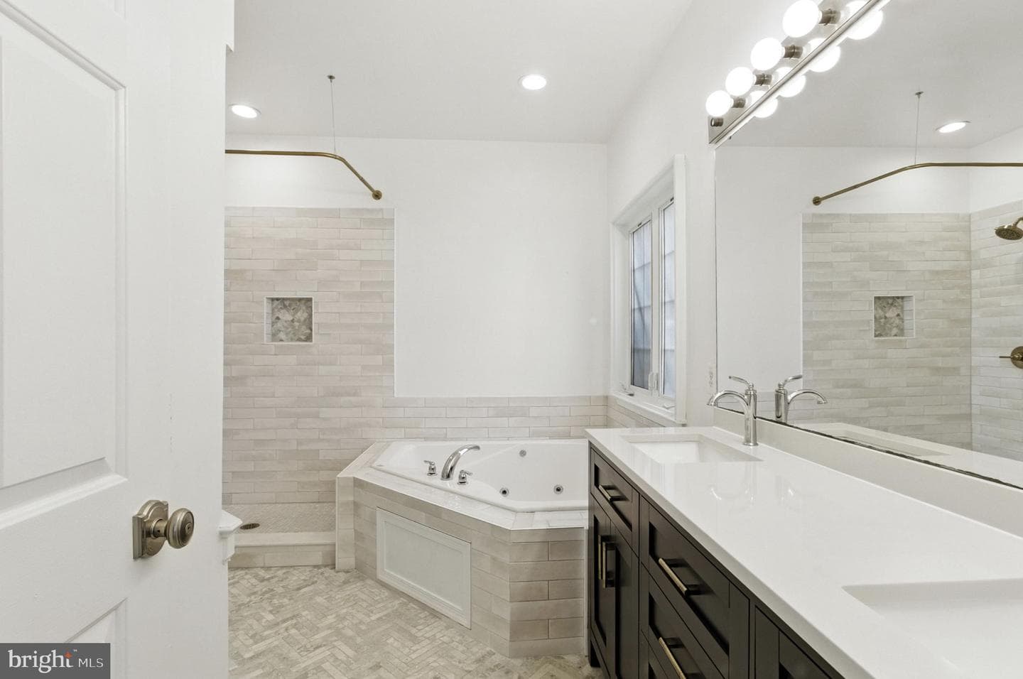 6107 Wood Pointe Drive photo 28