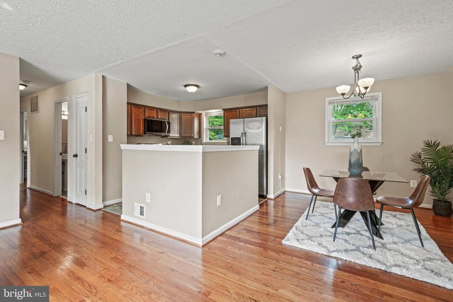 11010 Welch Street photo 4