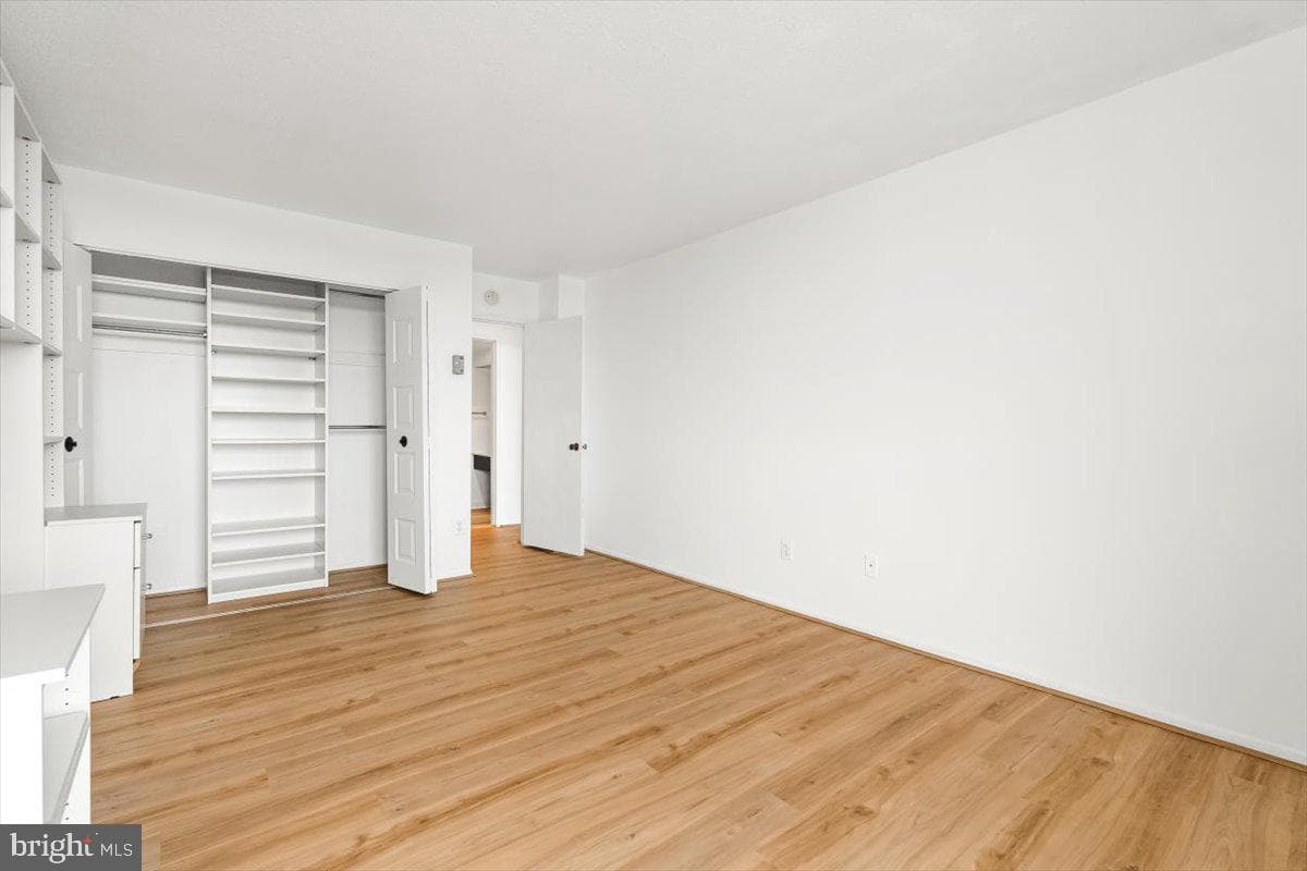 6100 Westchester Park Drive #1114 photo 12