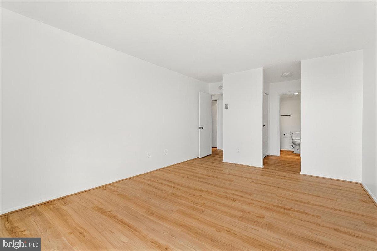 6100 Westchester Park Drive #1114 photo 14