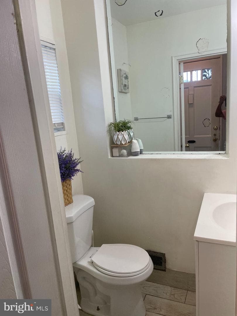 5440 Macbeth Street photo 10