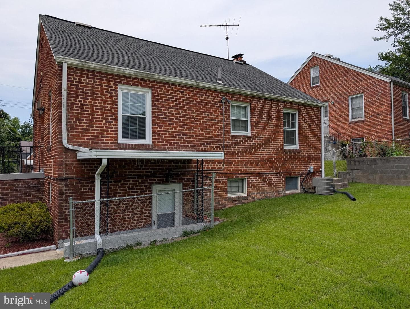 4120 Clark Street photo 9