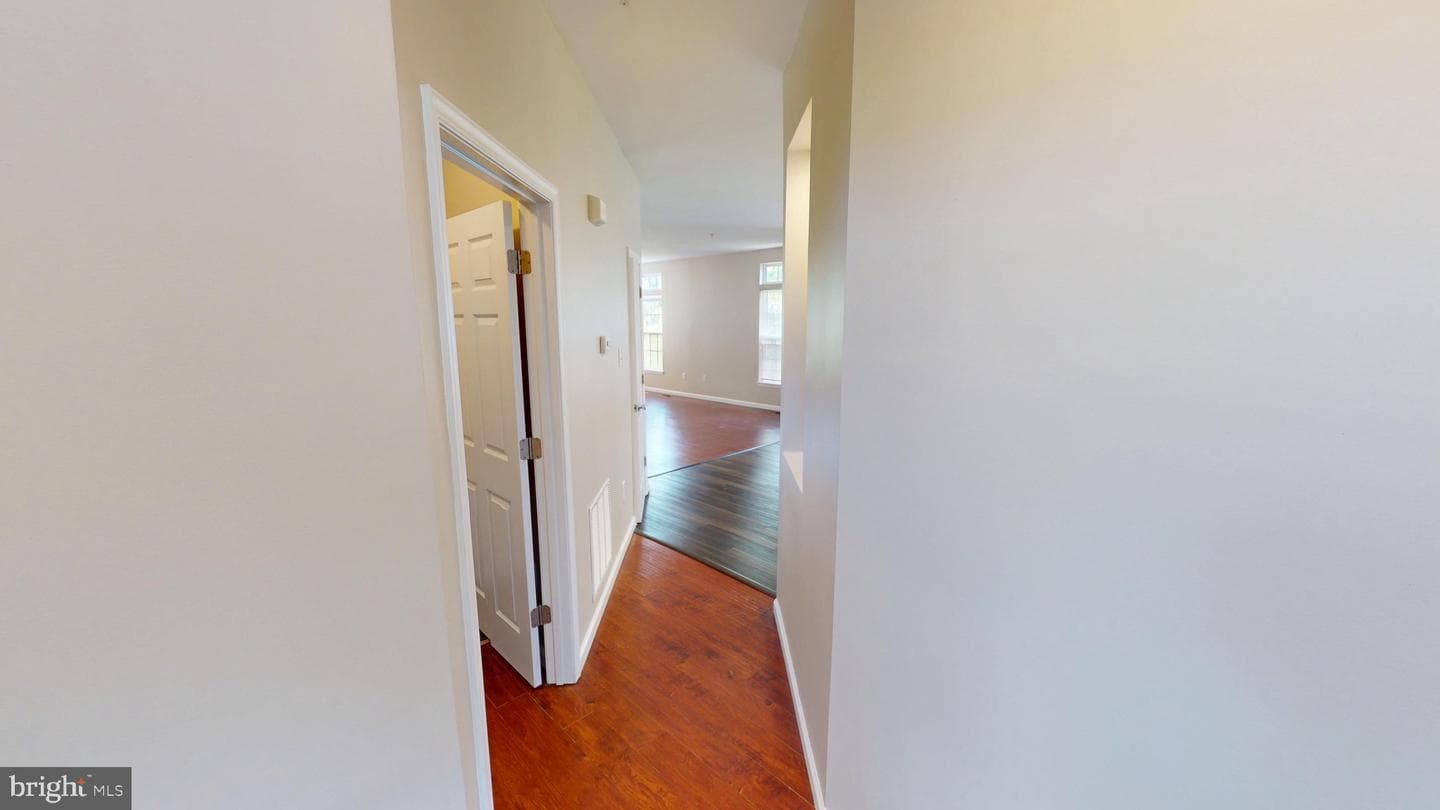 8117 Grayden Lane photo 13