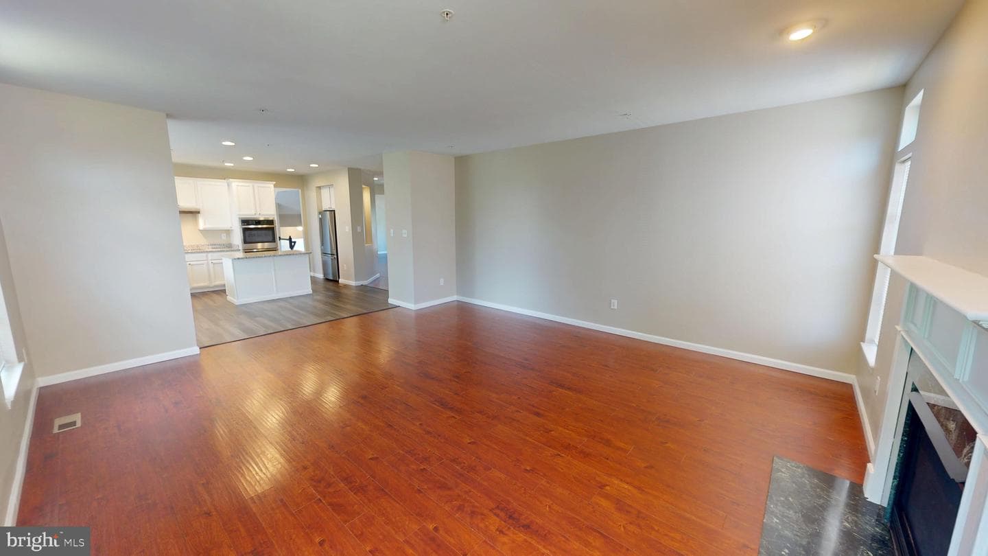 8117 Grayden Lane photo 22