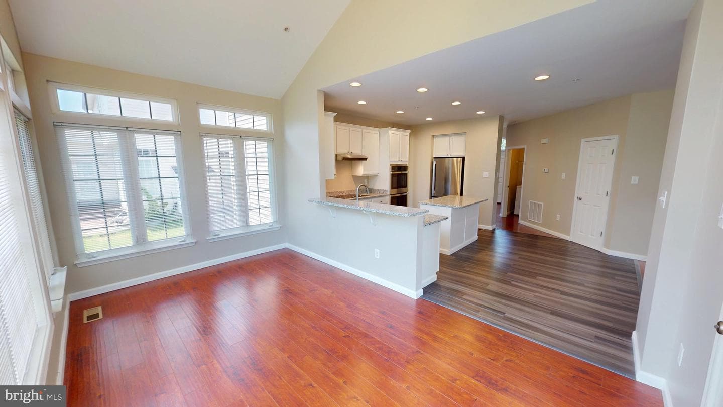 8117 Grayden Lane photo 28