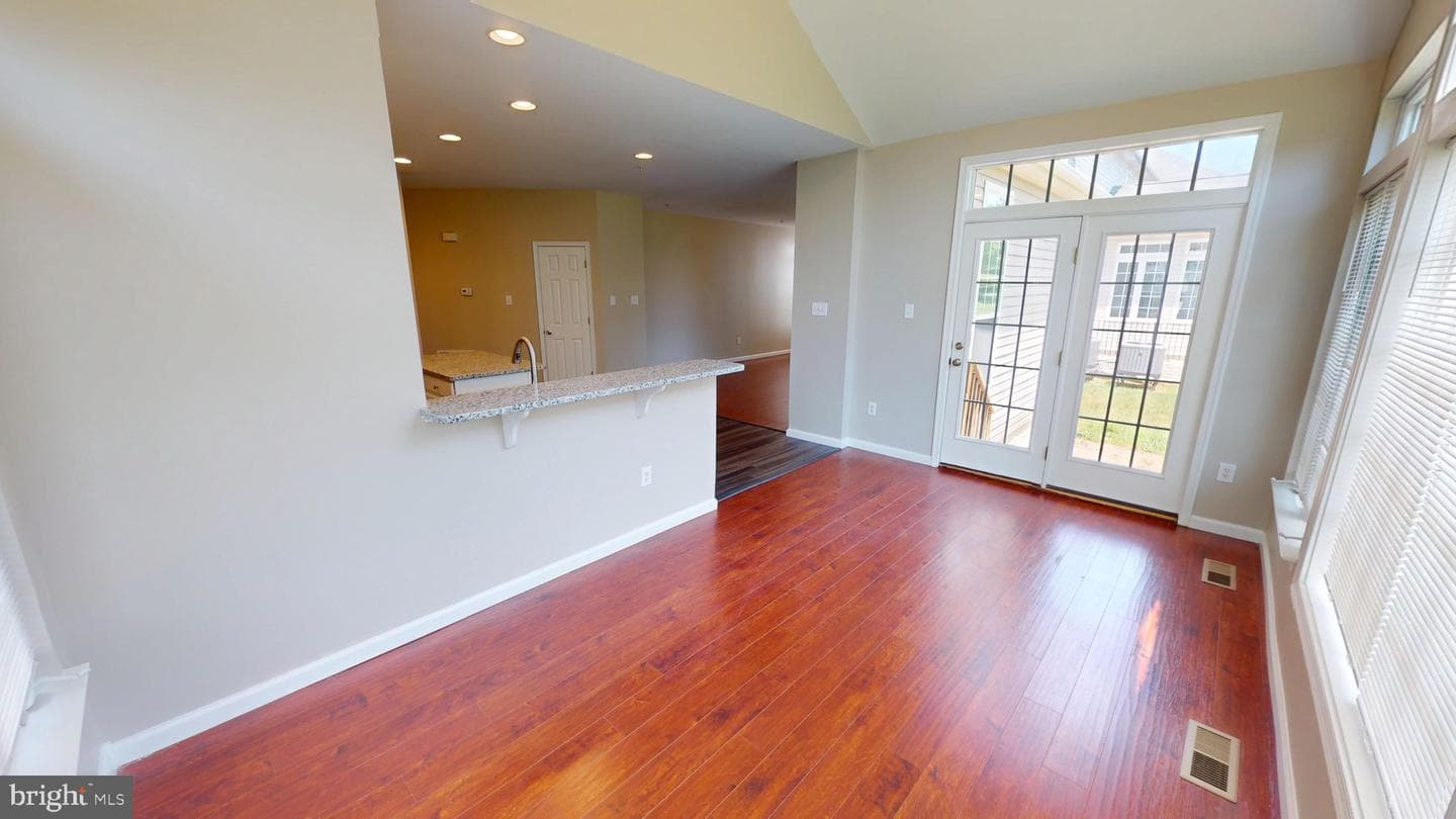 8117 Grayden Lane photo 29