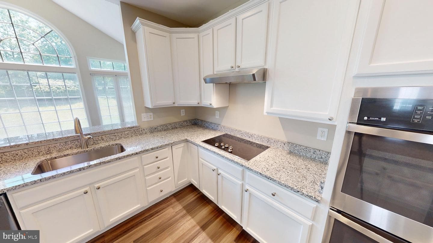 8117 Grayden Lane photo 35