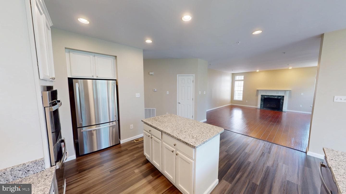 8117 Grayden Lane photo 39