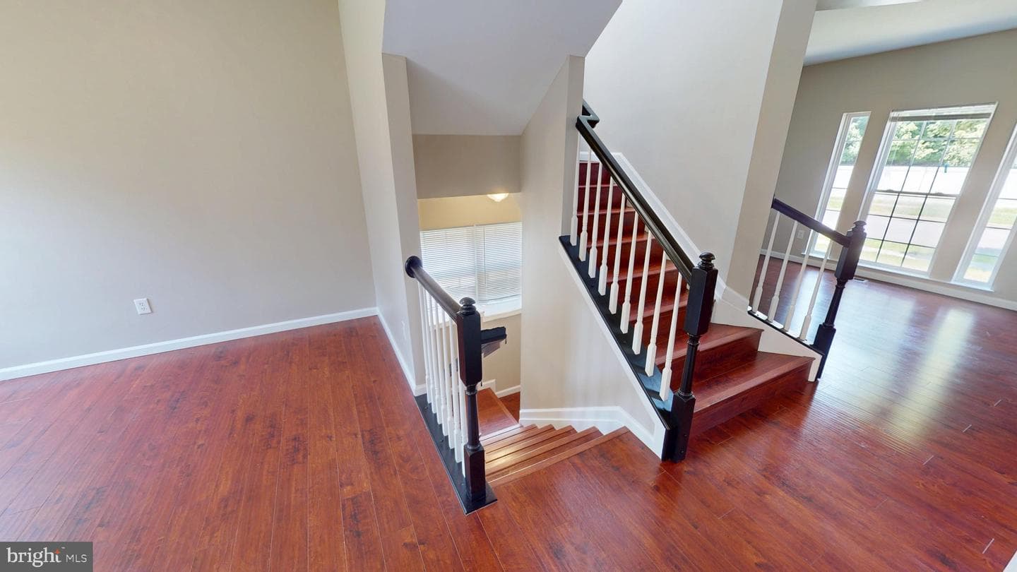 8117 Grayden Lane photo 42