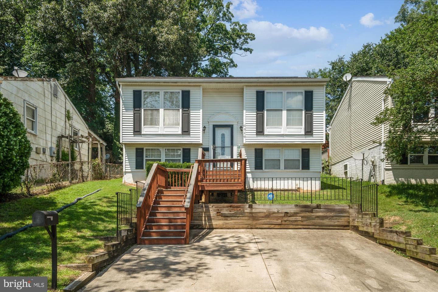 6010 Sheridan Street photo 1