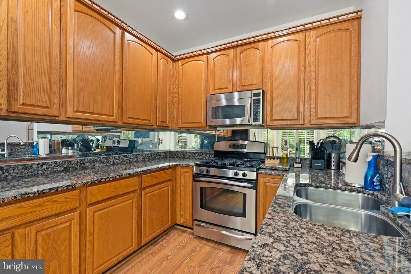 2033 Woodshade Court photo 11