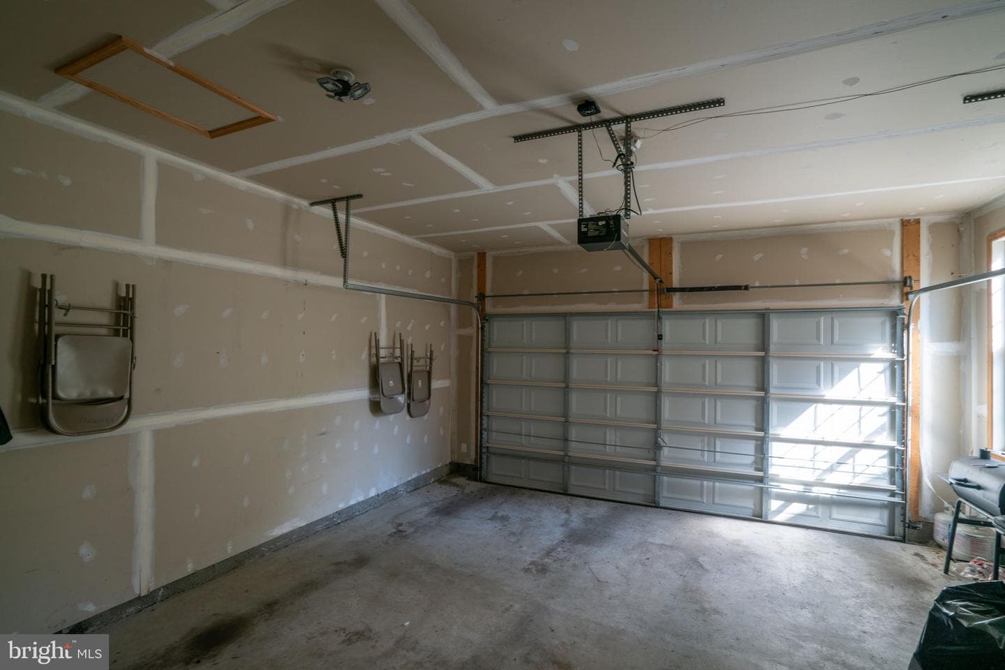 9204 Eason Street photo 58