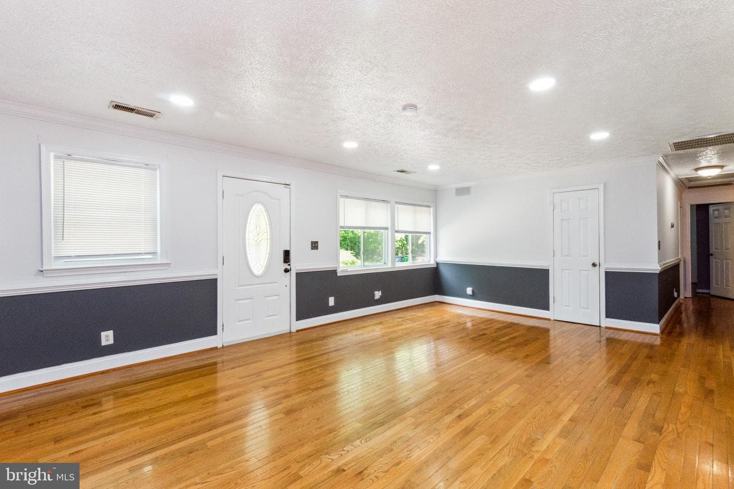 16410 Newasa Lane photo 2