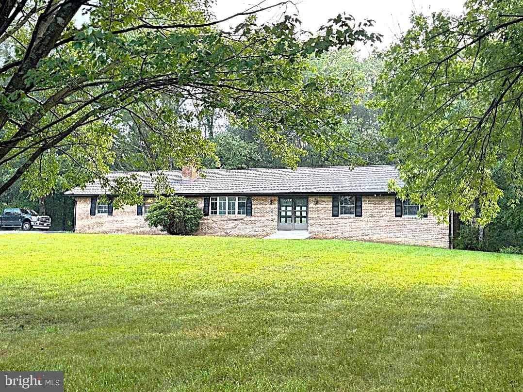 16611 Summers Lane photo 4