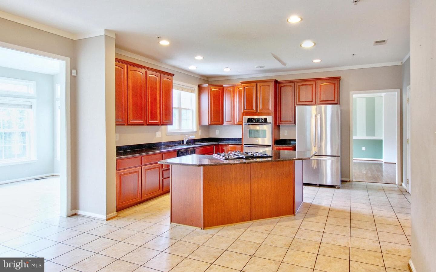 6927 Ironbridge Lane photo 12