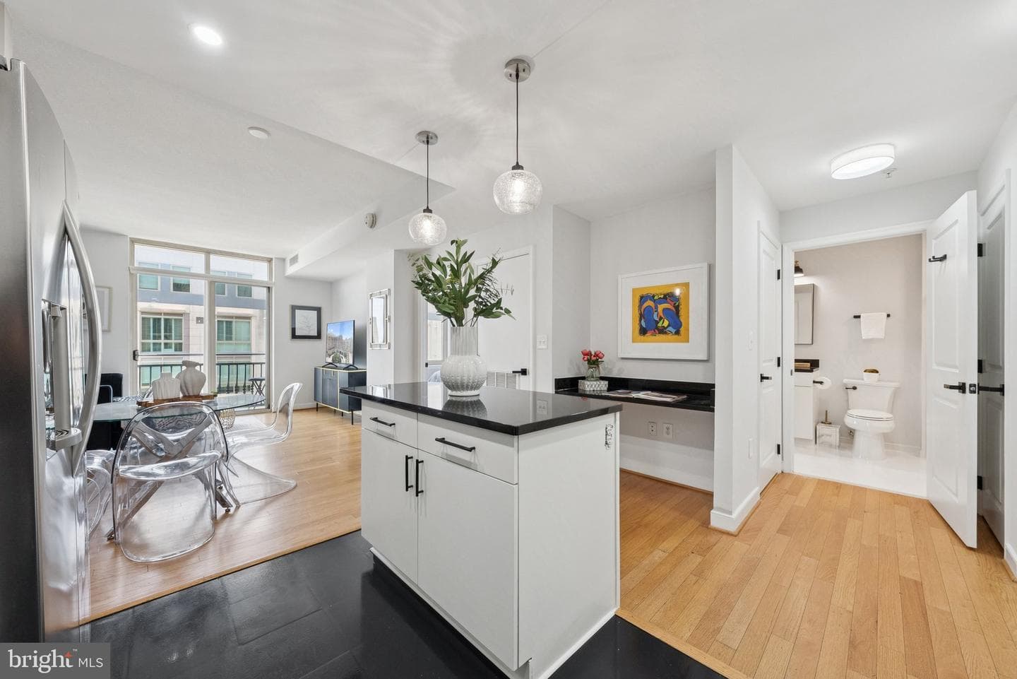 155 Potomac Passage #320 photo 1