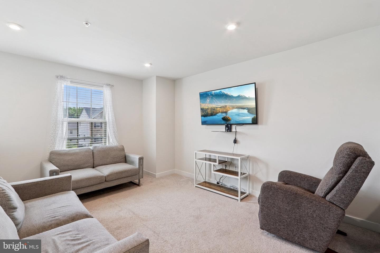 9932 Pesade Way photo 29