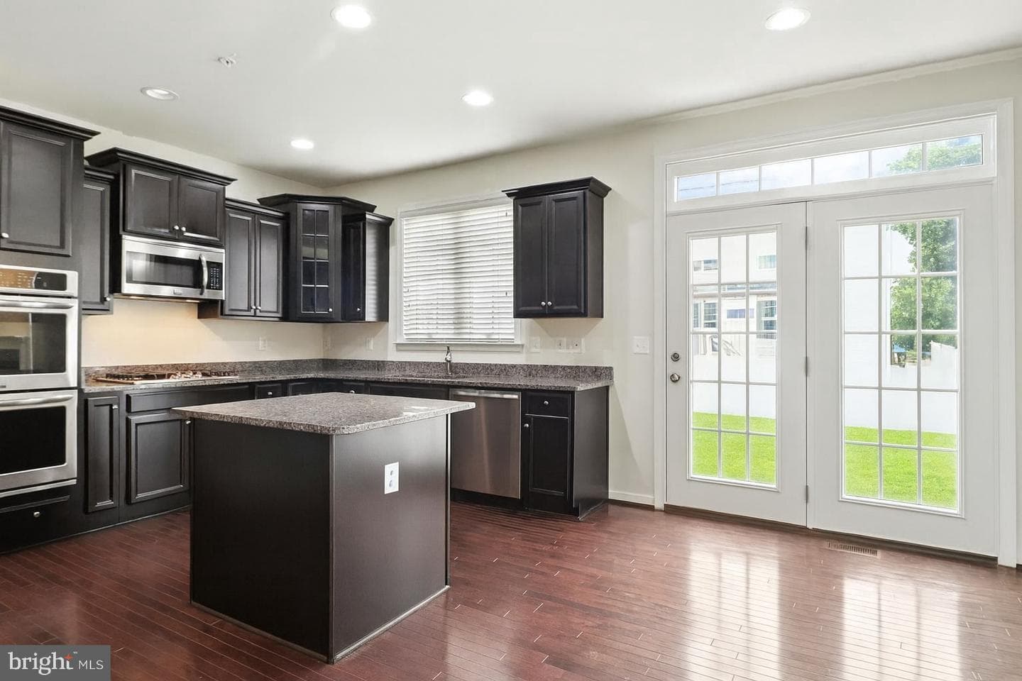 9303 Geaton Park photo 15
