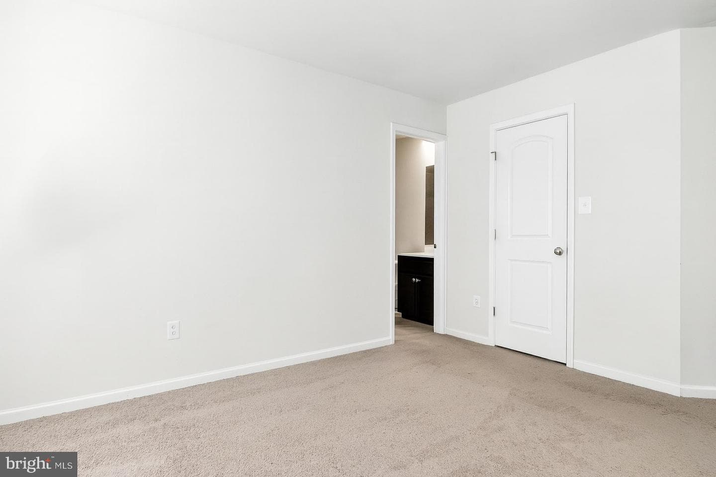 9303 Geaton Park photo 21