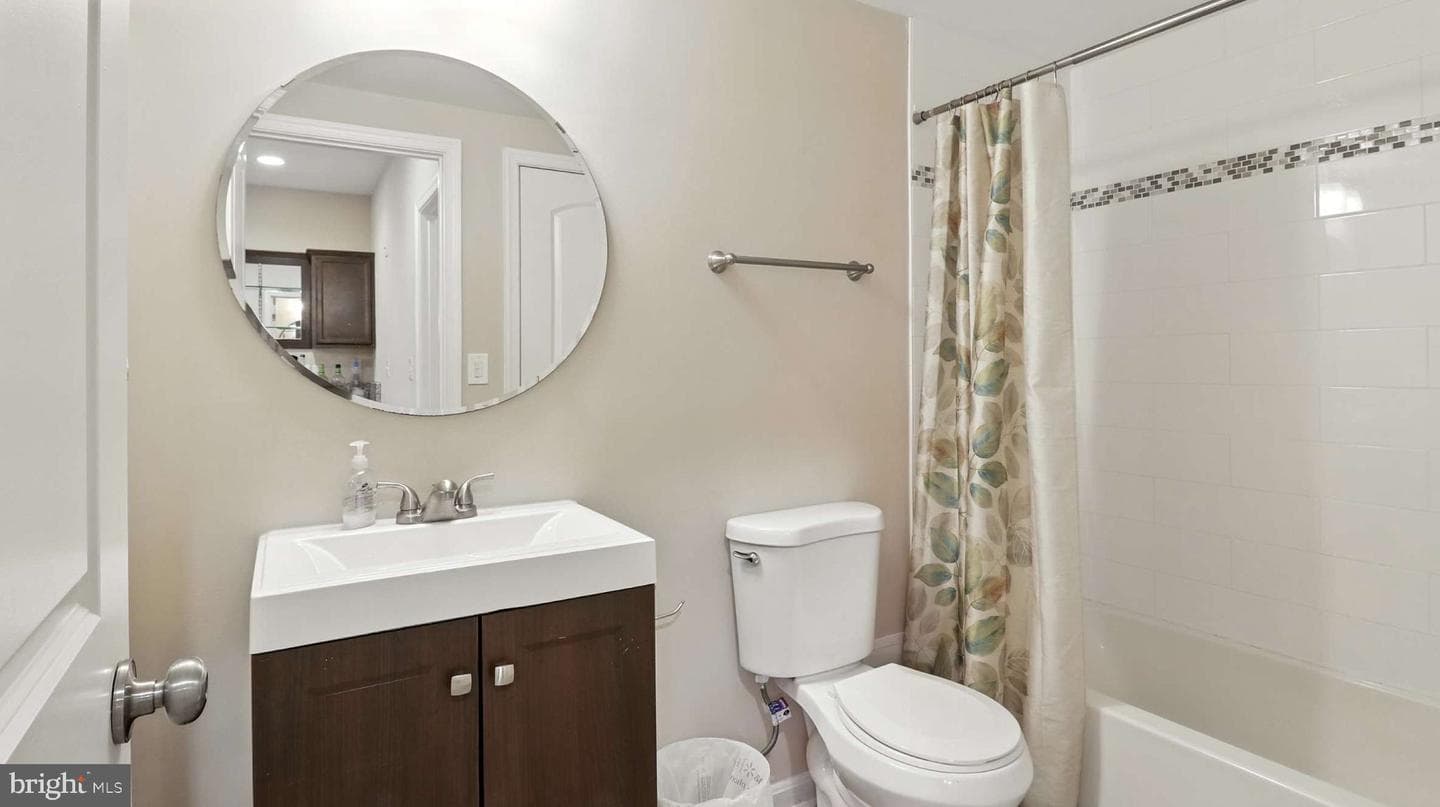9303 Geaton Park photo 26