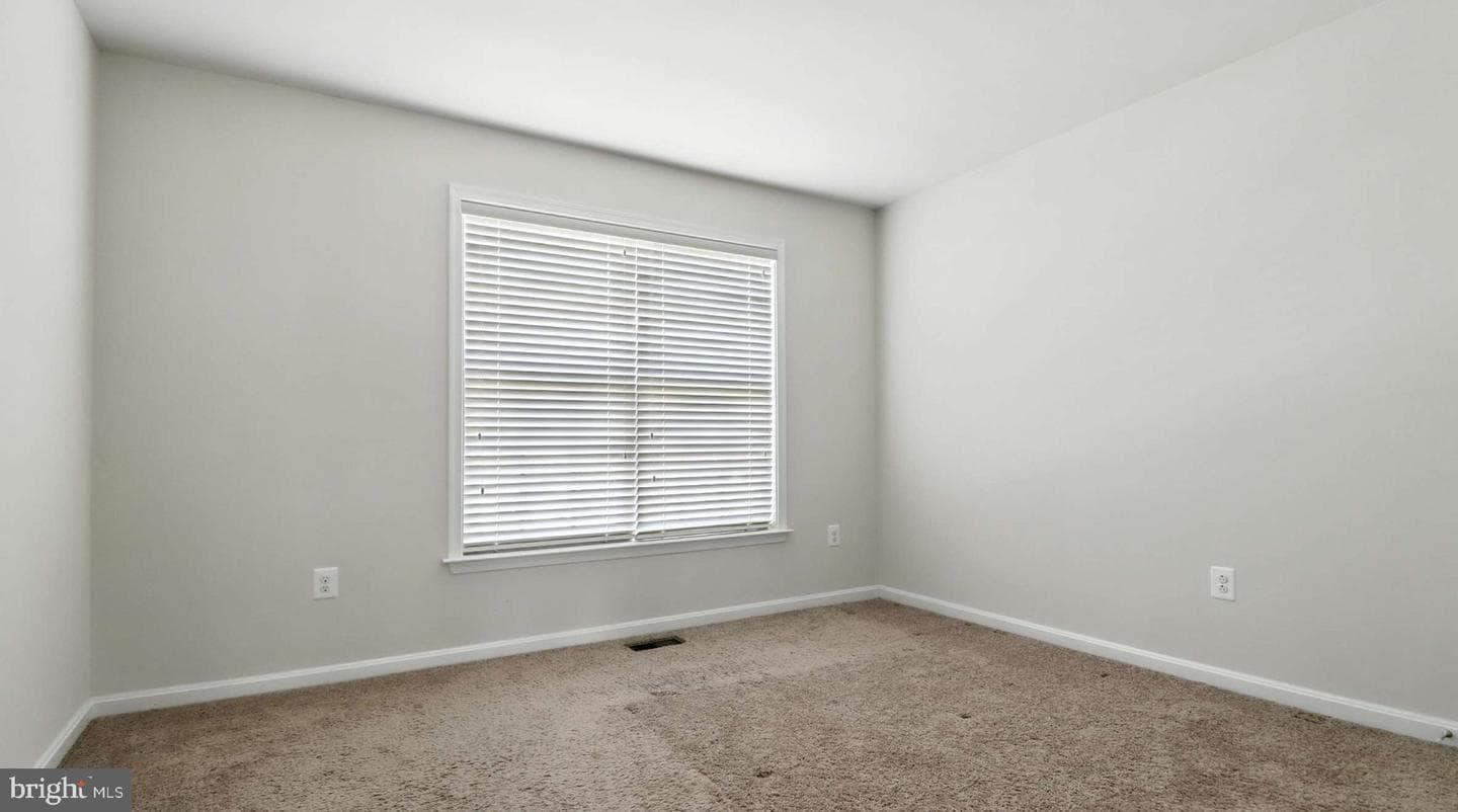 9303 Geaton Park photo 30