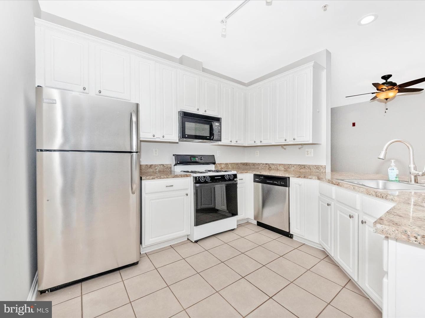 15613 Everglade Lane #g104 photo 16