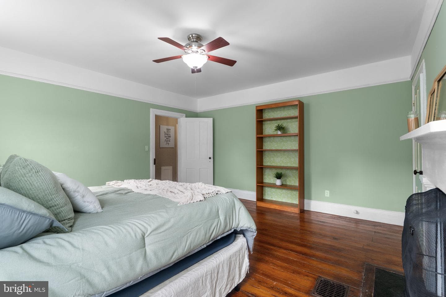 10007 Croom Road photo 132