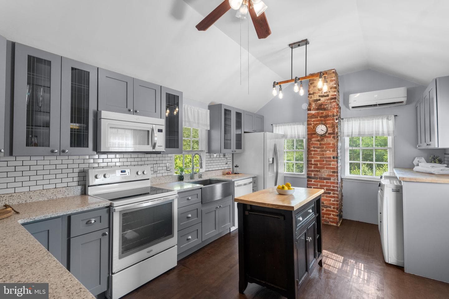 10007 Croom Road photo 18