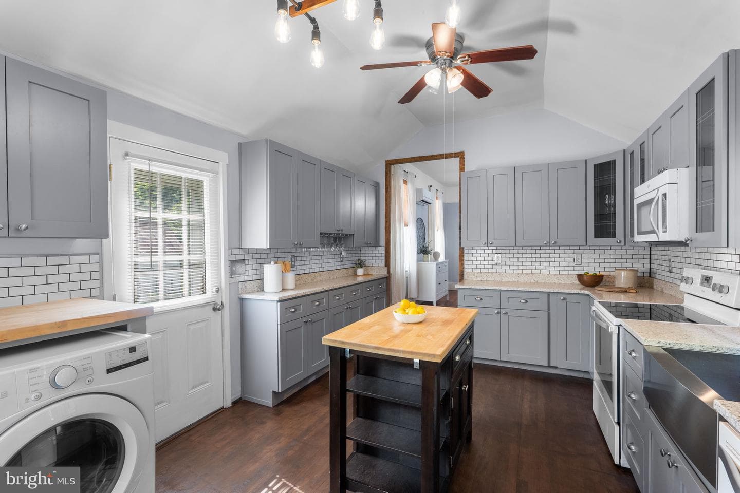 10007 Croom Road photo 20