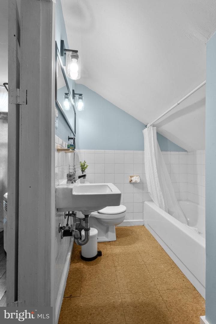 10007 Croom Road photo 64