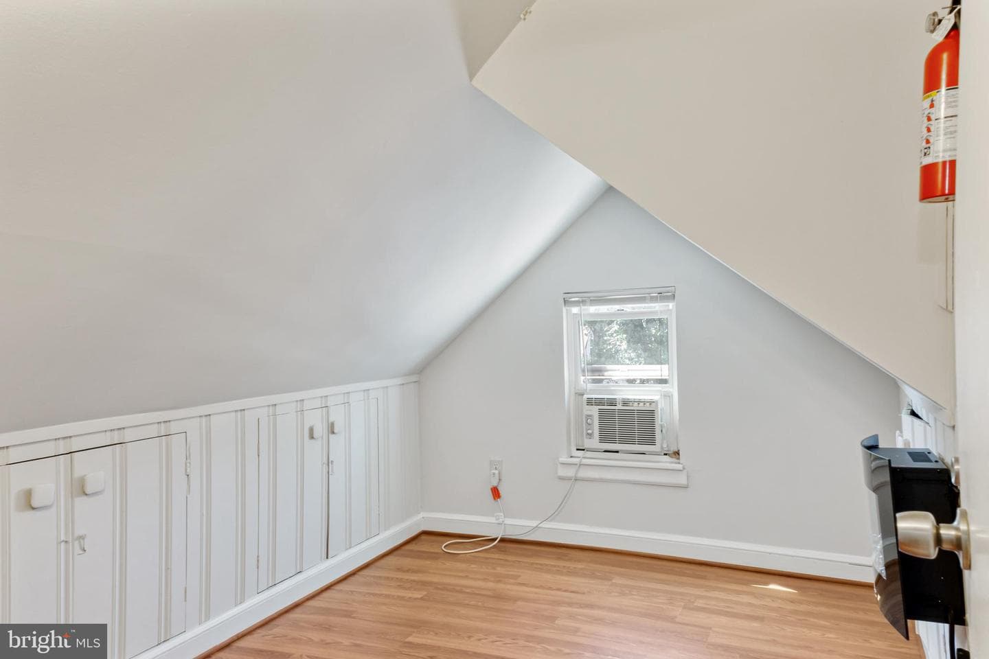 6909 Standish Drive photo 33