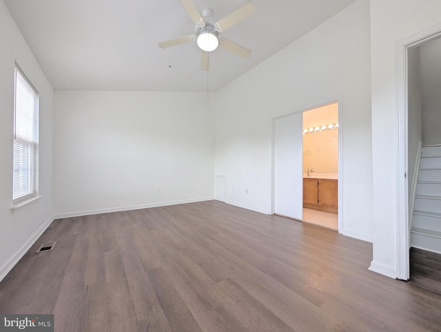7837 Somerset Court photo 12