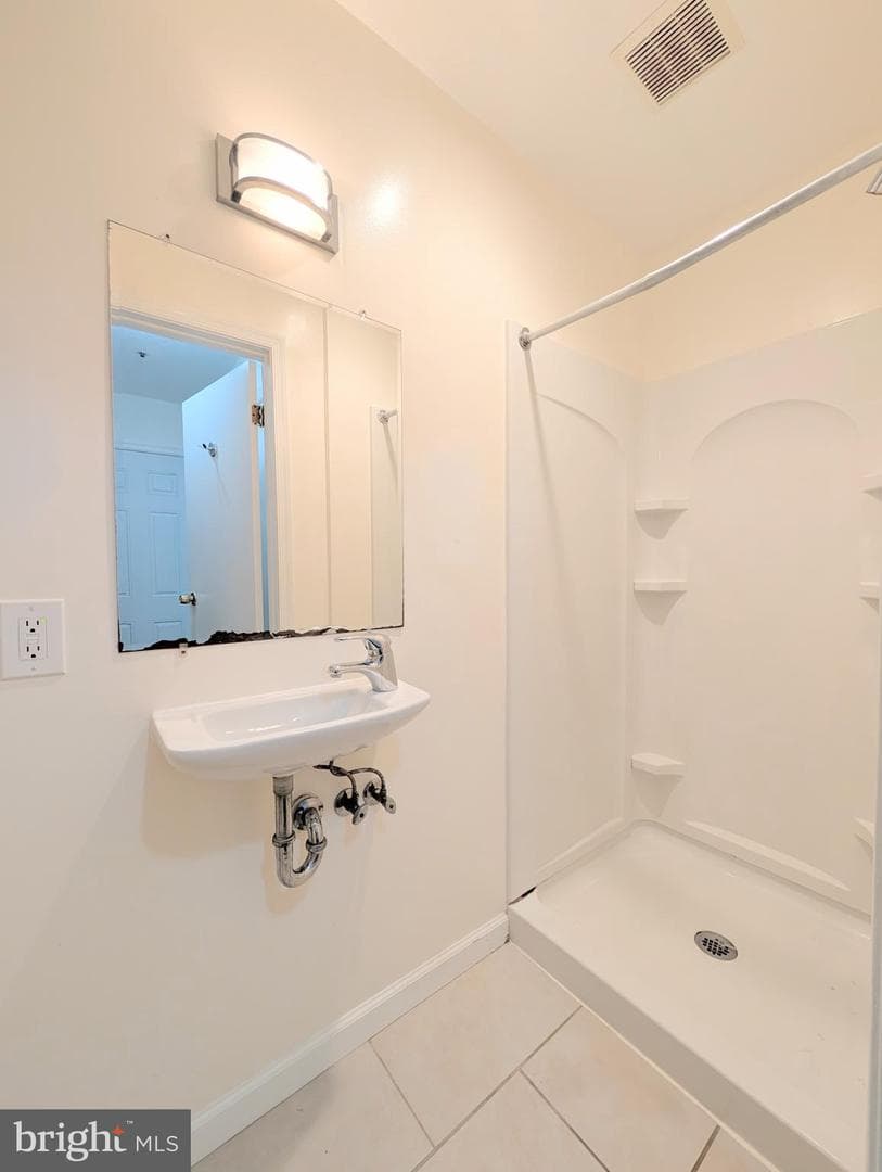 7837 Somerset Court photo 15