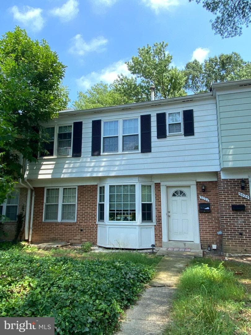 5027 Berwyn Road photo 1