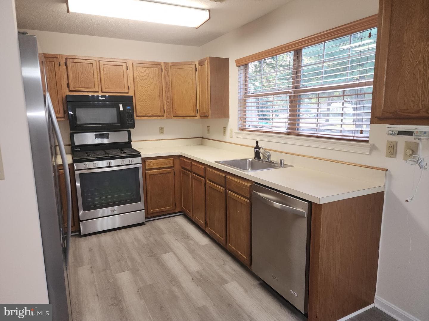 5908 Grenfell Loop photo 16