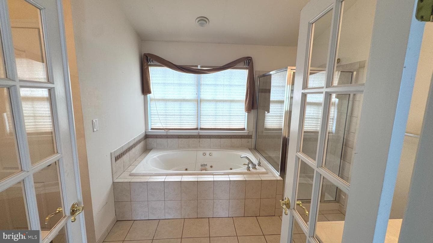 10005 Erion Court photo 16