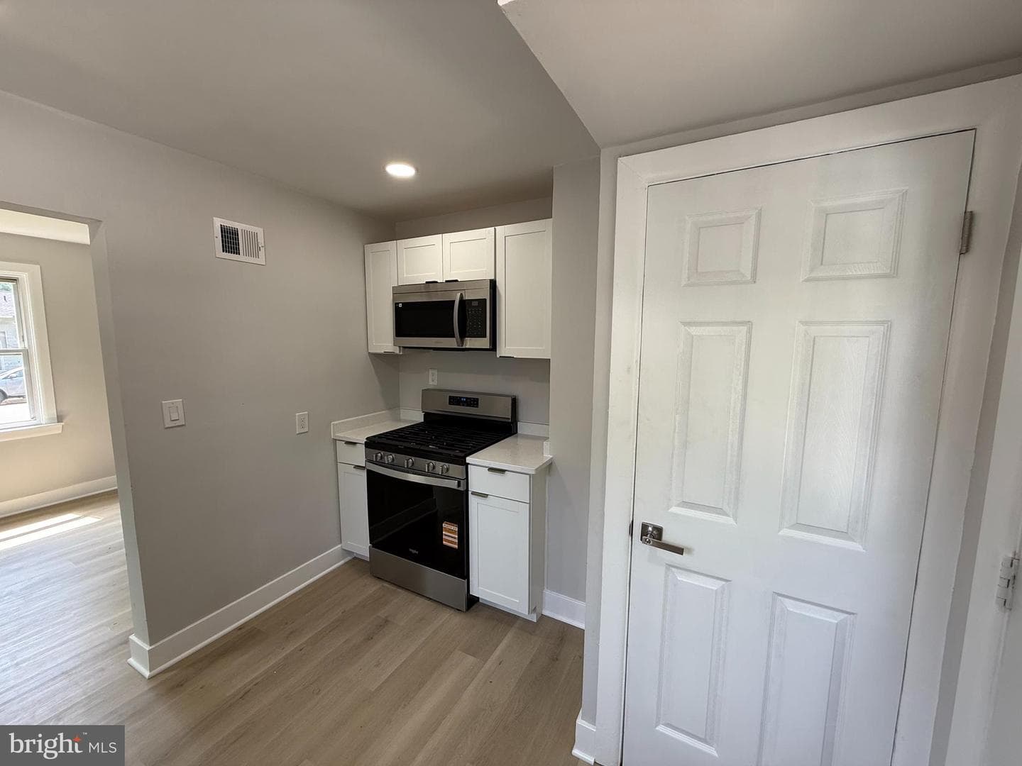 4413 72nd Avenue photo 5