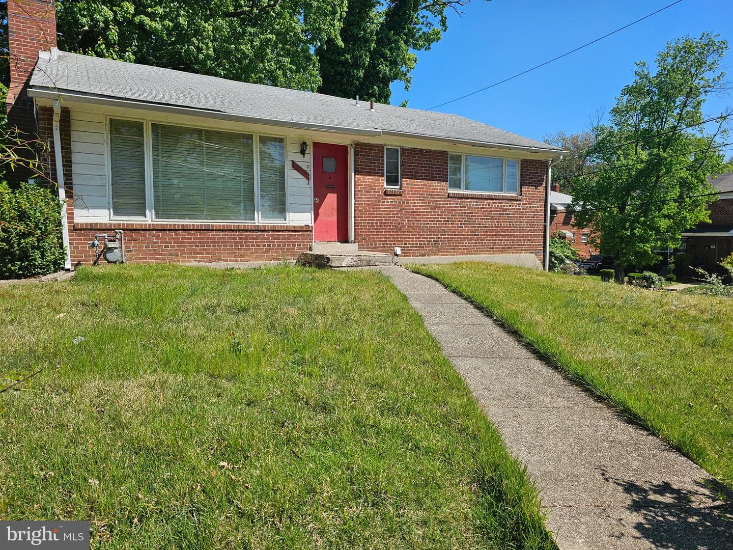 1614 Erskine Street