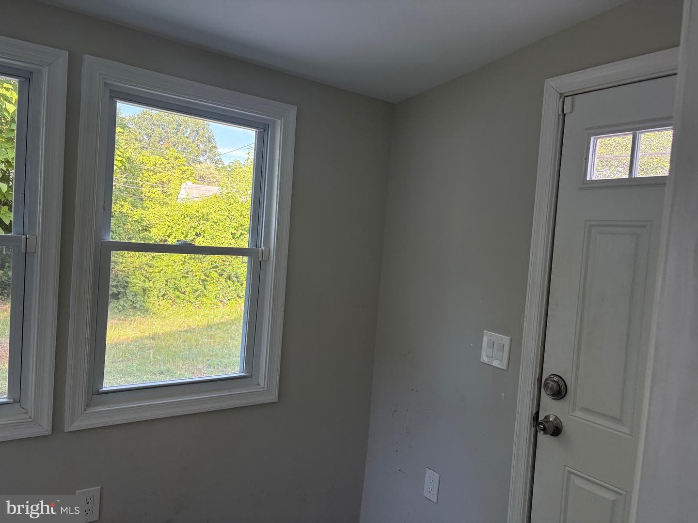 1201 Fiji Avenue photo 22