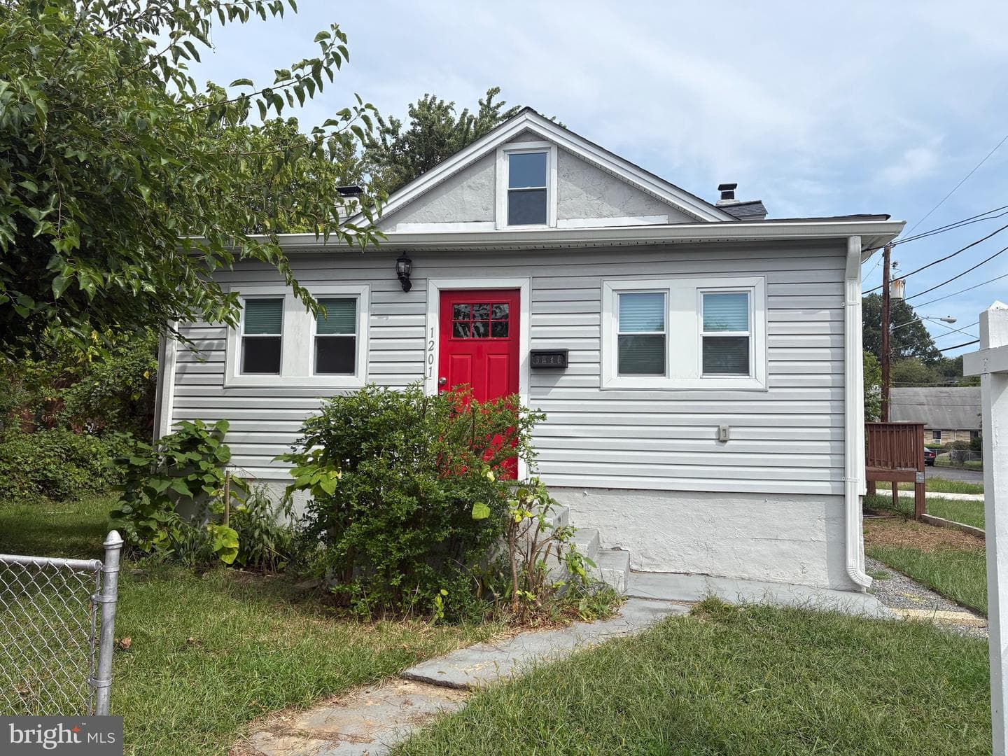 1201 Fiji Avenue photo 3