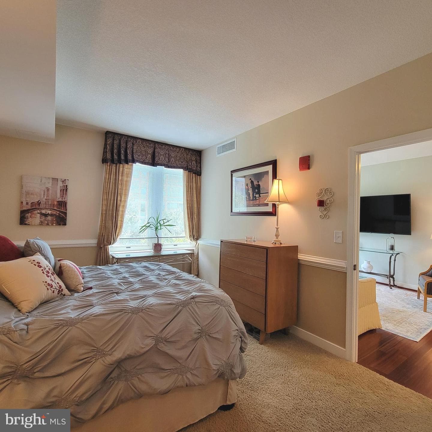 155 Potomac Passage #318 photo 11