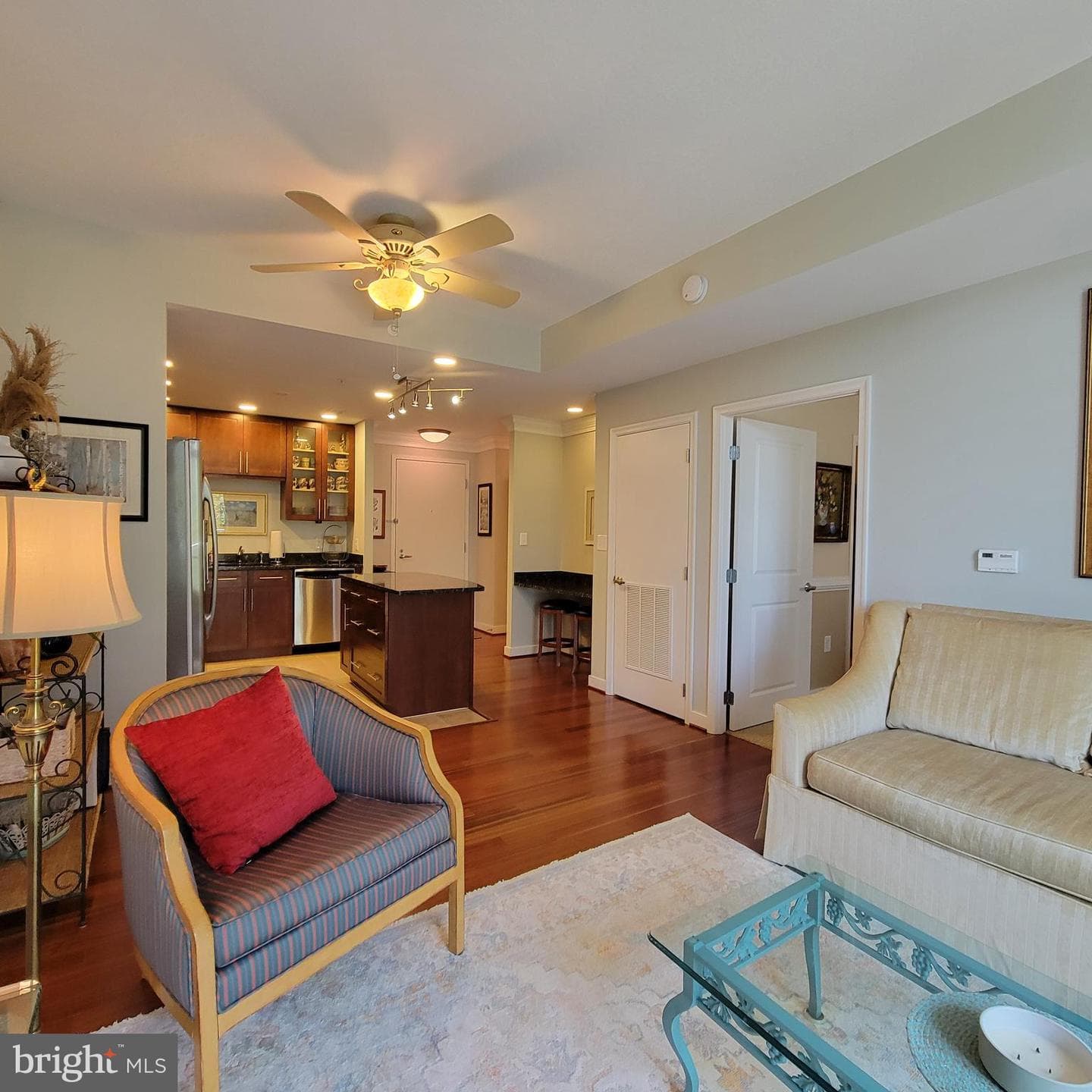 155 Potomac Passage #318 photo 6