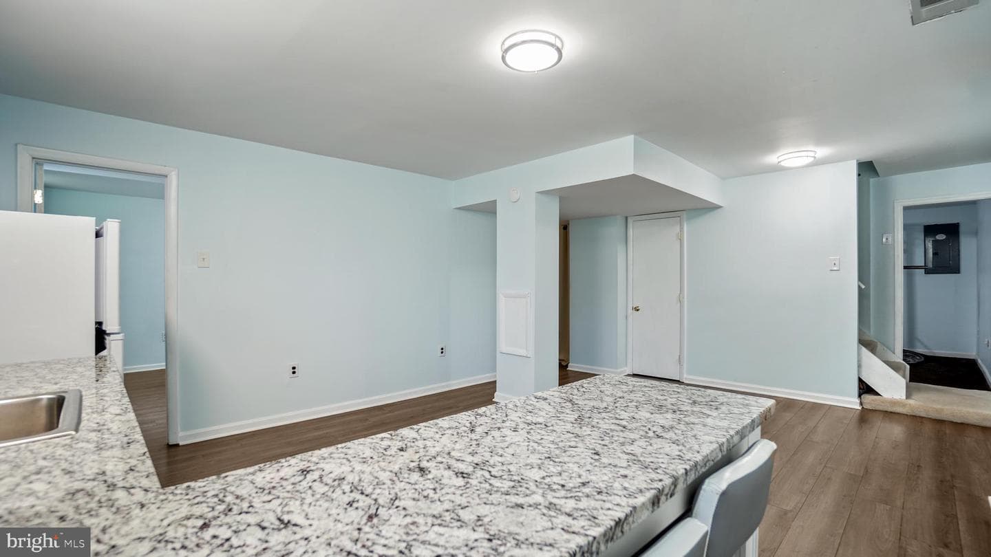 10114 Snowden Road photo 6