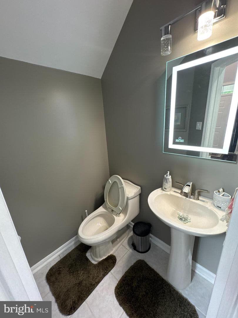 4303 Taverngreen Lane photo 9