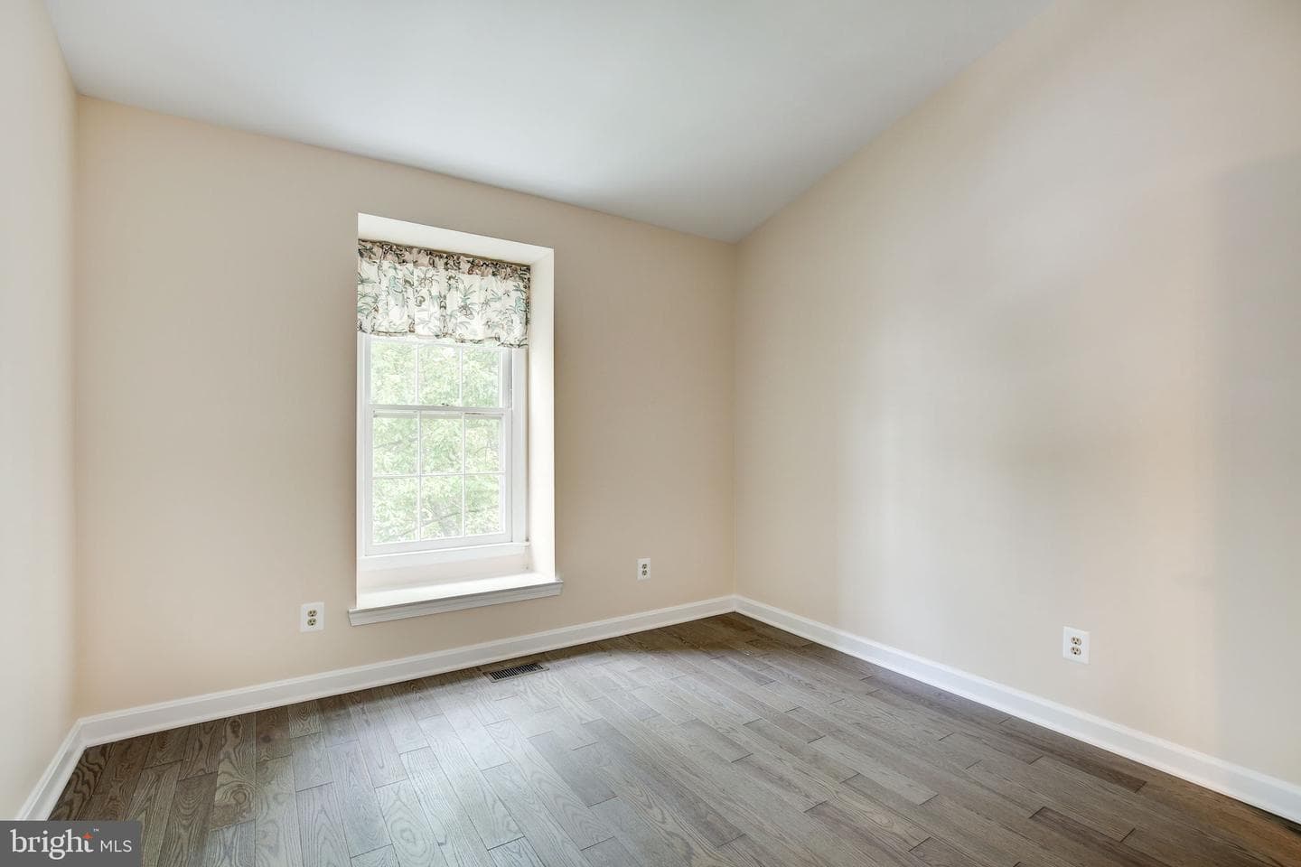 14523 Cambridge Circle photo 30