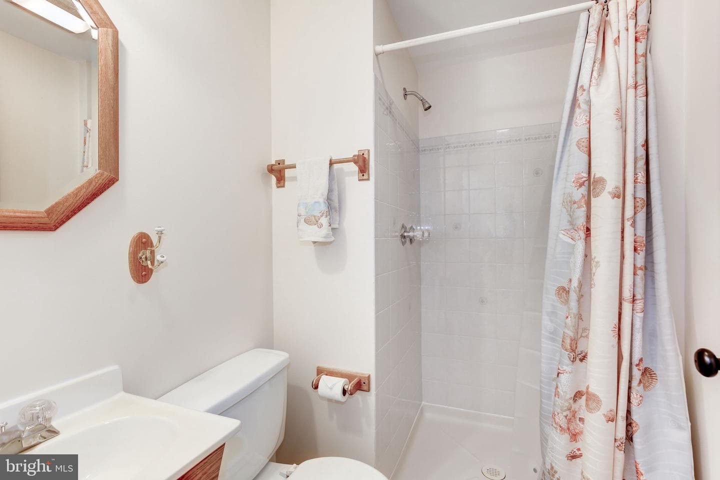 14523 Cambridge Circle photo 40