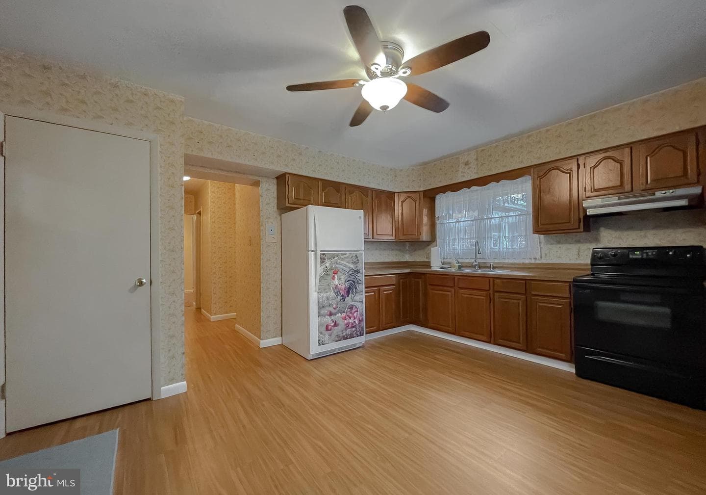 10521 Tippett Road photo 24