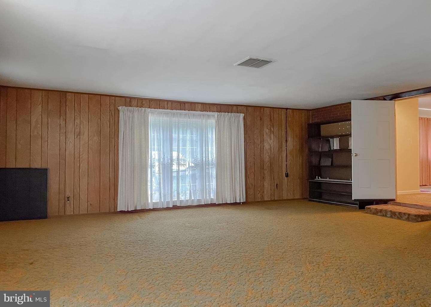 10521 Tippett Road photo 31